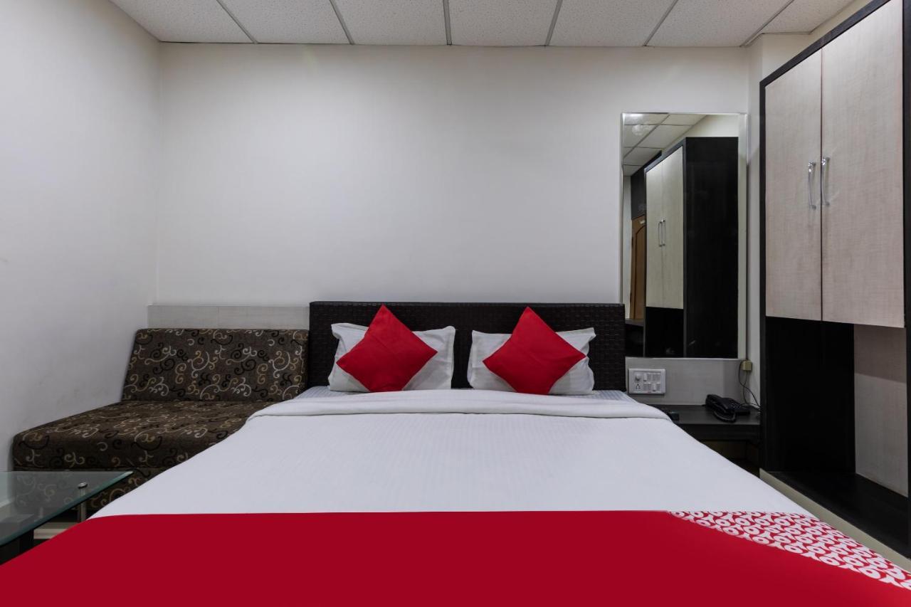 Capital O 47403 Hotel Manjeet Бопал Екстериор снимка